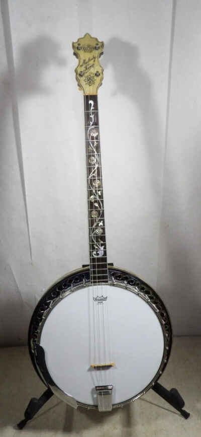 Vintage / Antique 1920s30s Melody King Ornate Hand Tooled Tenor Banjo W / Case