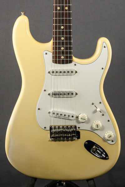 Fender 1974 Stratocaster - "Butter" Olympic White