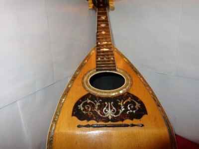 ANTIQUE BOWL-BACK 8 STRING MANDOLIN MOTHER OF PEARL INLAY- 24 x 8 x 7 in # L 164