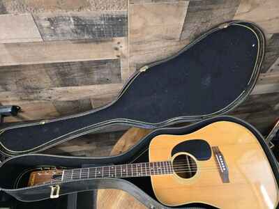 Ventura Acoustic Guitar  1970s V696 With Original Chipboard Case