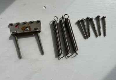 Fender Stratrocaster 1972 USA Parts claw  / screws / springs