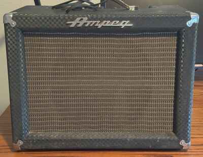 1965 Ampeg Jet J12-A Vintage 1X12 Tube Combo Amplifier - all original