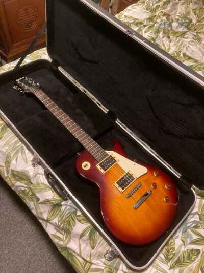 Gibson Epiphone Korean Made 1992 Tobacco Sunburst Electric Guitar and Hard Case