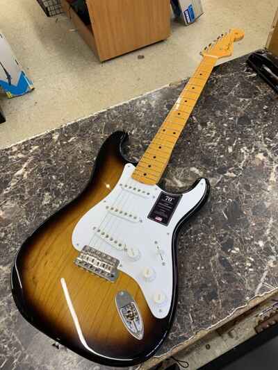 Fender  70th Anniversary 1954 Stratocaster Sunburst 2024