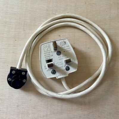 Vintage 1970??s miniature Bulgin Power lead - Marshall - Vox JMI - NAIM - LEAK
