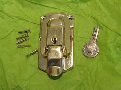 vintage NOS 1950s 1960s Excelsior lock + key case latch  /  gibson L5 guild x500