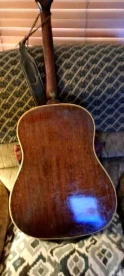 Epiphone Texan acoustic guitar. Collectors item. Original owner and c