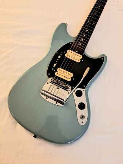 1965 Fender Mustang Guitar Kurt Cobain Nirvana Skystang Jagstang Hard Case