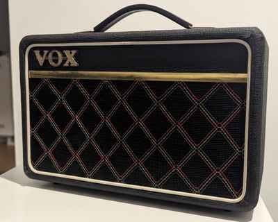 Vox Escort B2 battery Powered AC30